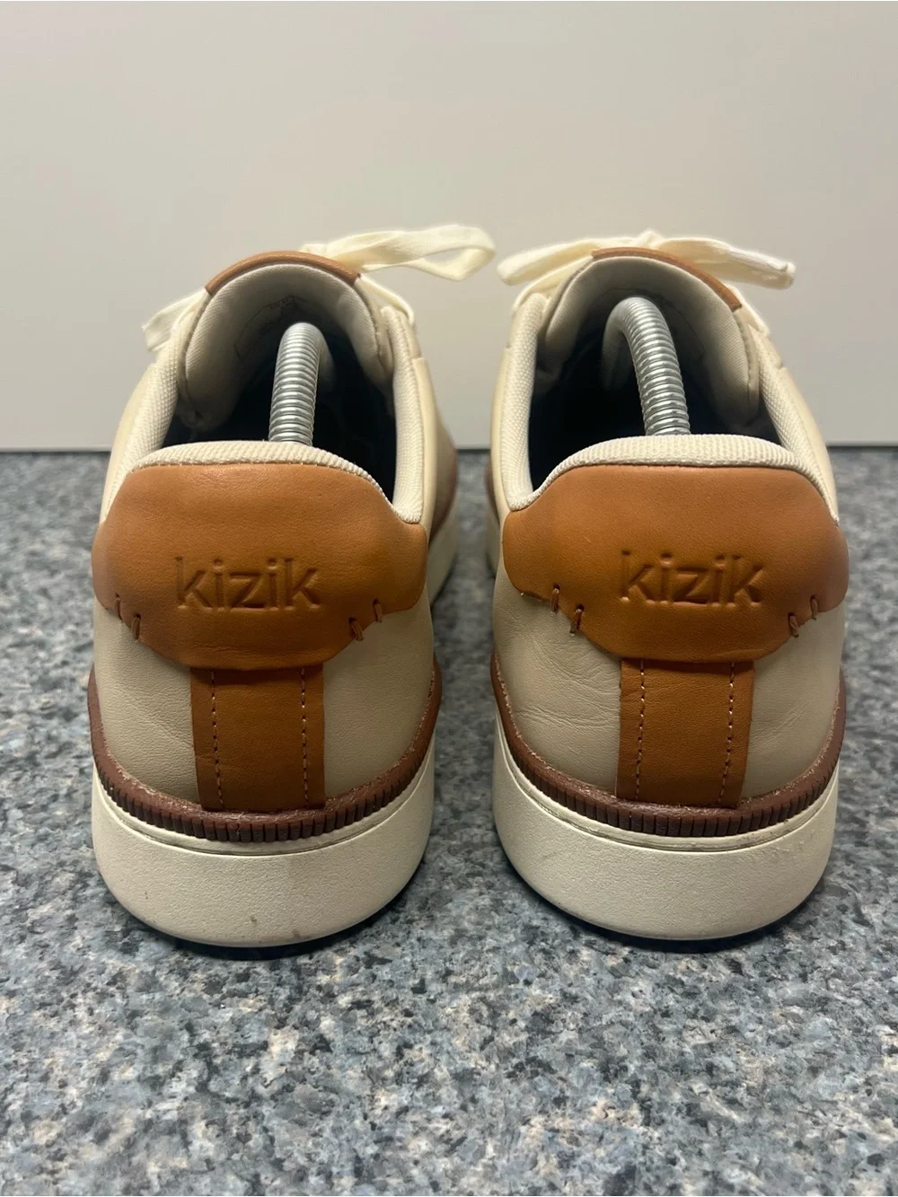 Kizik Sonoma Lite Taupe Leather Hands Free Shoes Sneakers | Men’s Size 10